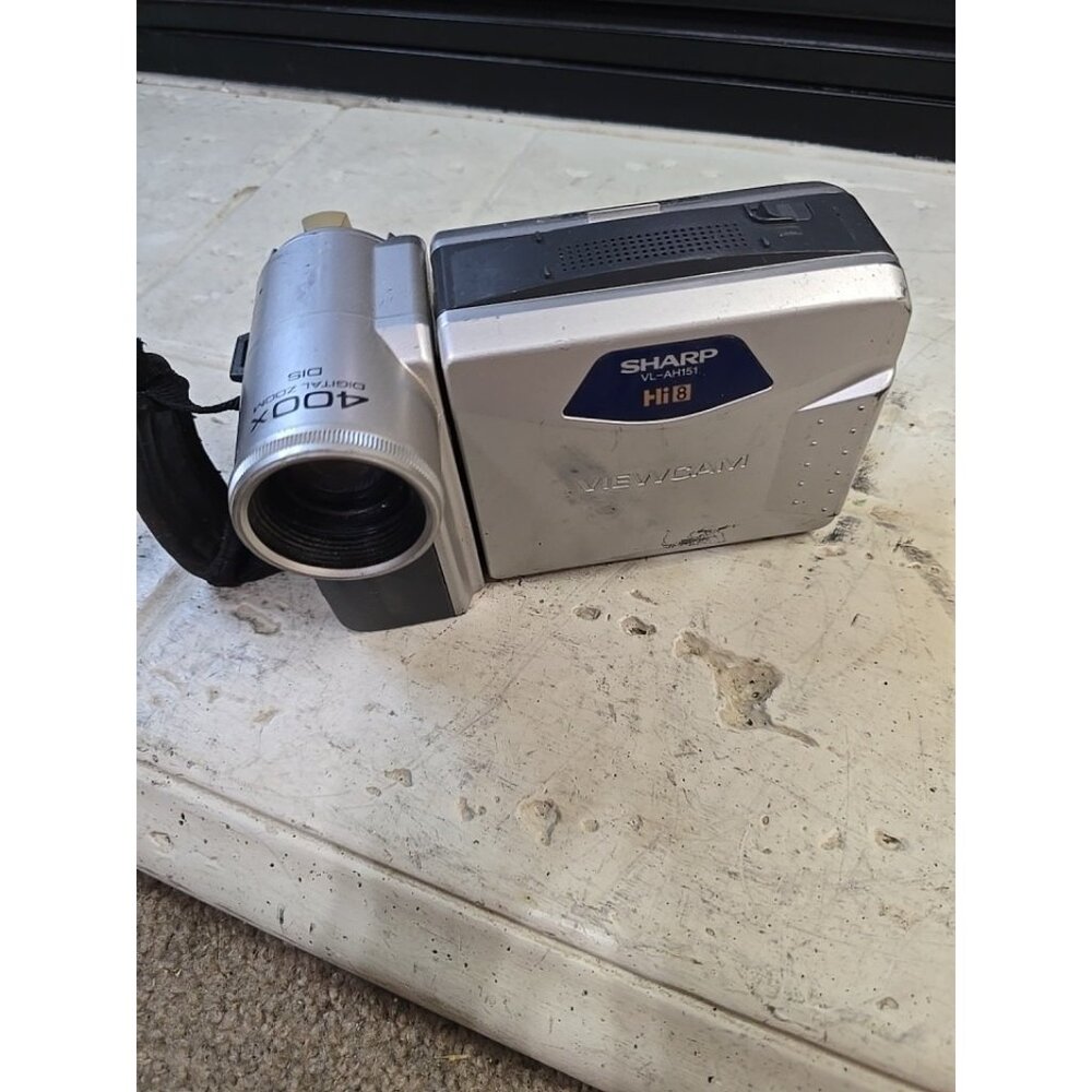 Sharp VL-AH151 VL-AH151U HI8 HI 8 8mm Video8 Camcorder - SEE PICTURES & READ
